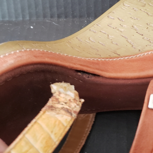 Aerosoles Women's Wedge. Orange & Tan. Size 10. - Picture 6 of 6